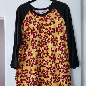 NWOT LuLaRoe Randy top